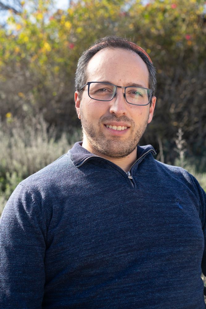 Dr. Elad Zlotnick